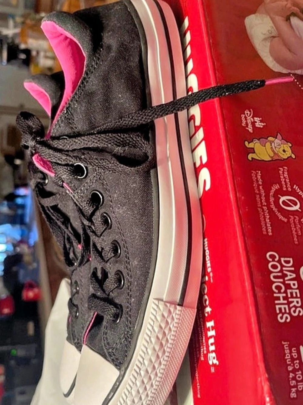 Converse Chuck Taylor All Star Low Top Sneakers Black & Pink US 6.5